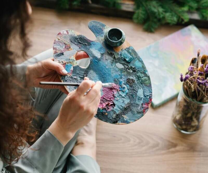 Create sessions – arts & crafts at glamping site GlampEco Manali