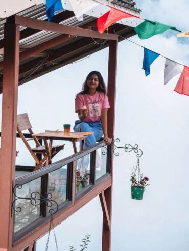 Luxury eco-friendly glamping and cafe with mountain views in Manali