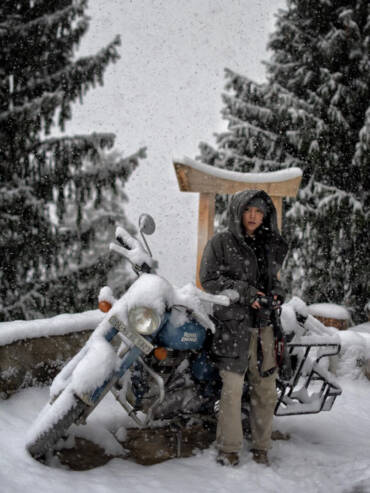 Transportation options to GlampEco Manali in winter time