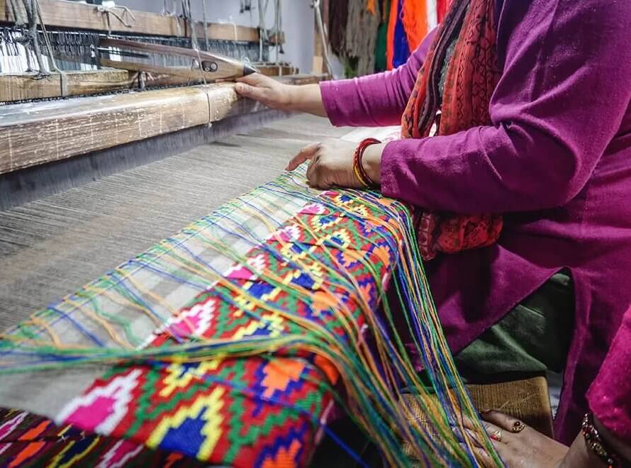 Kullu shawl - traditional Himachali souvenir from Manali near GlampEco