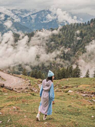 Guided nature walks in the mountains – special activities at GlampEco Manali