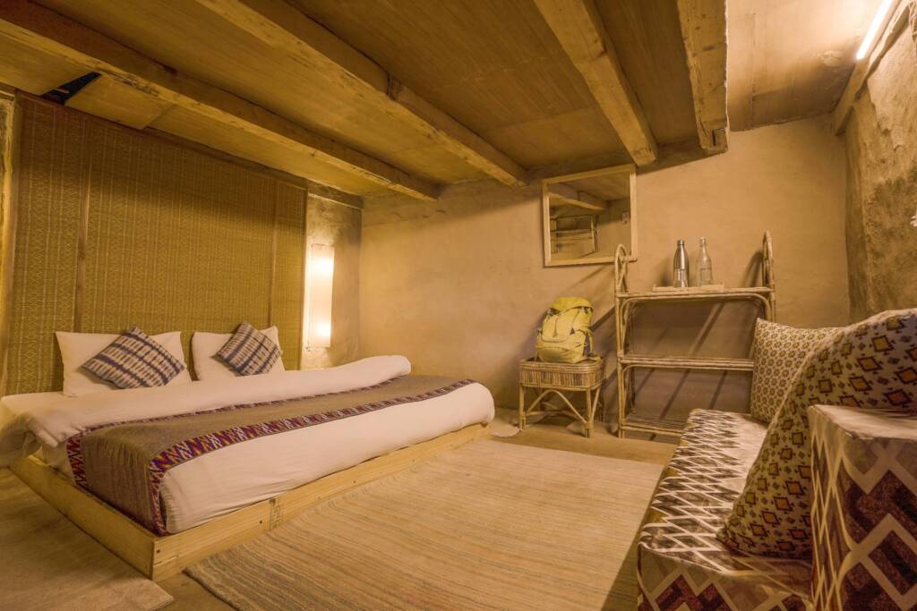 Private room in a sustainable mudhouse at GlampEco in Manali