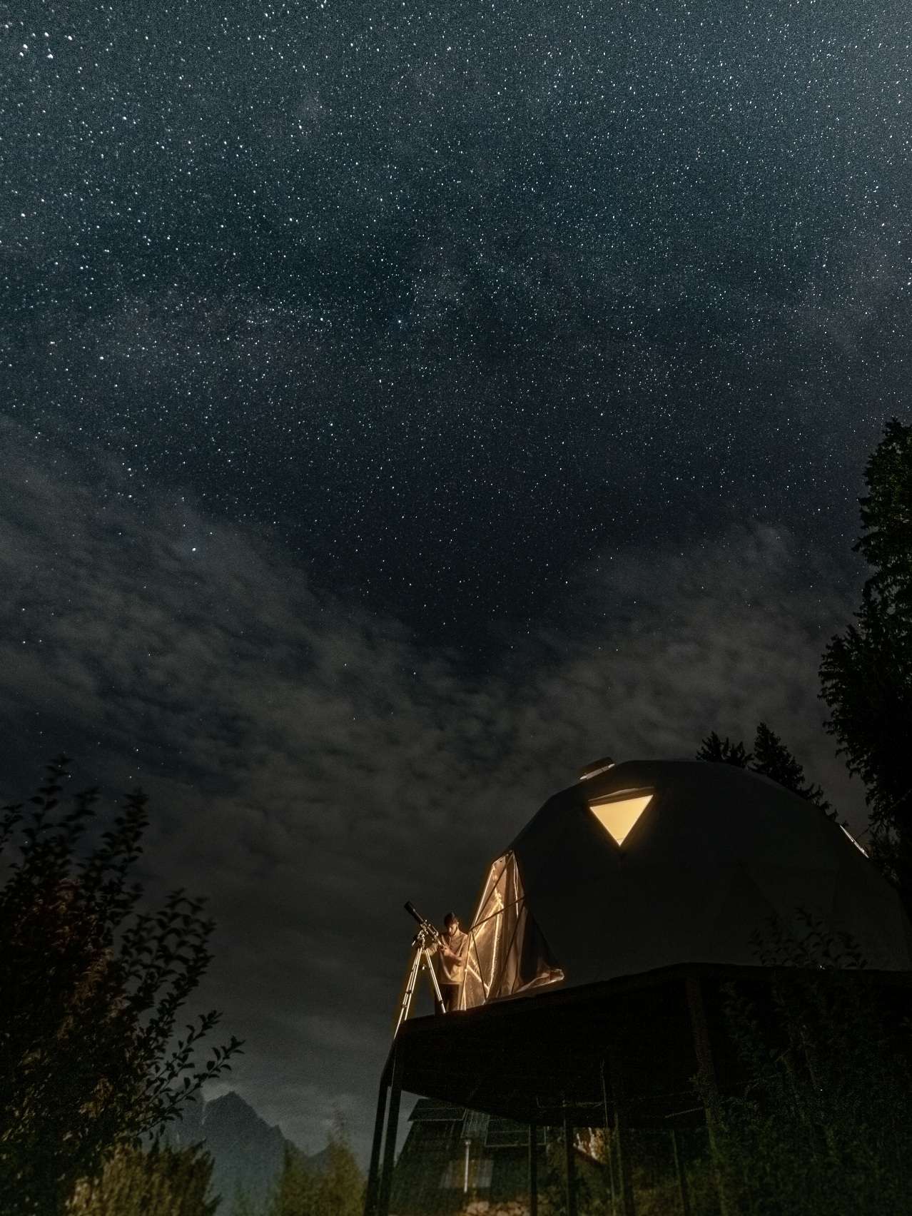 Stargazing with a telescope from a luxury dome – unique activities at GlampEco Manali