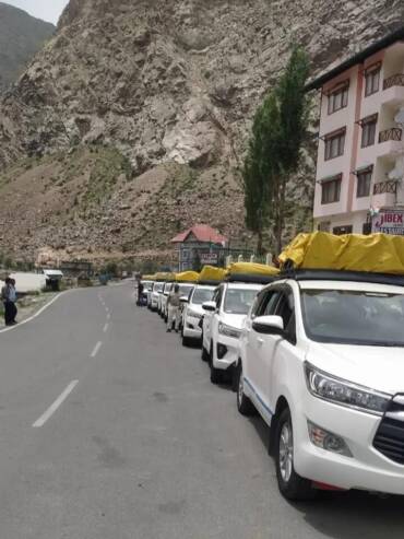 Taxi services in Manali - local transportation options near GlampEco