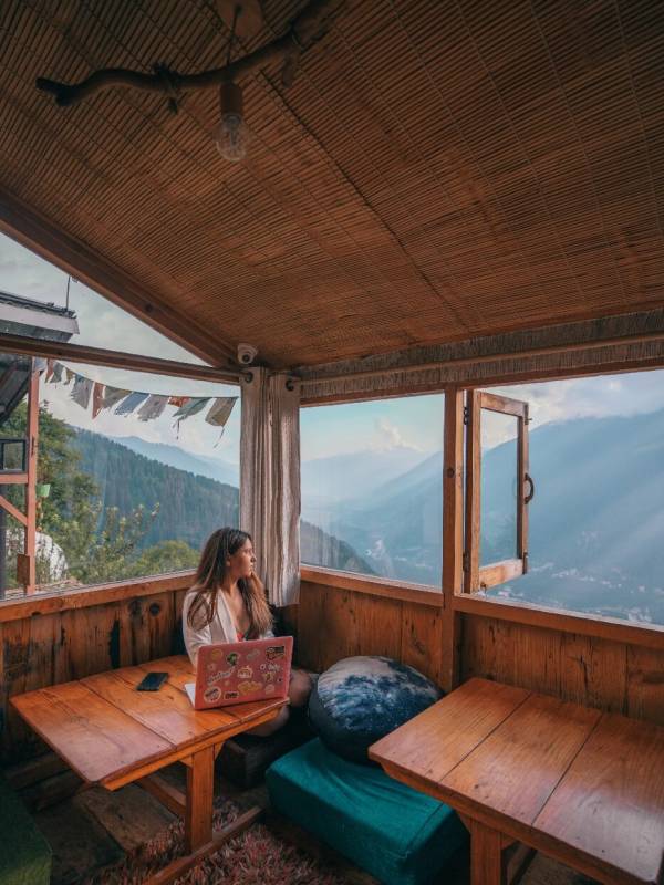 Digital nomad working at eco-friendly glamping GlampEco in Manali